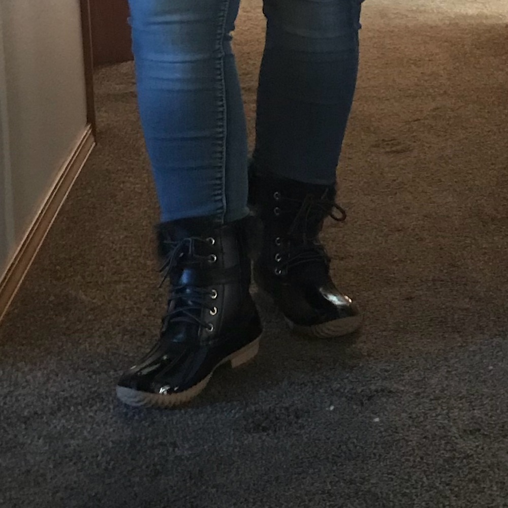 Duck black winter boots